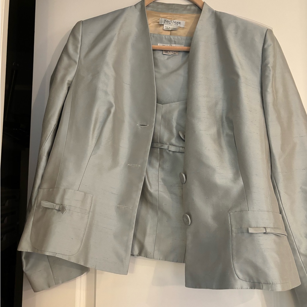 Kay Unger, 3 Pieces Suit / Size 14 / Fully Lined. Skirt With A Back Zipper.